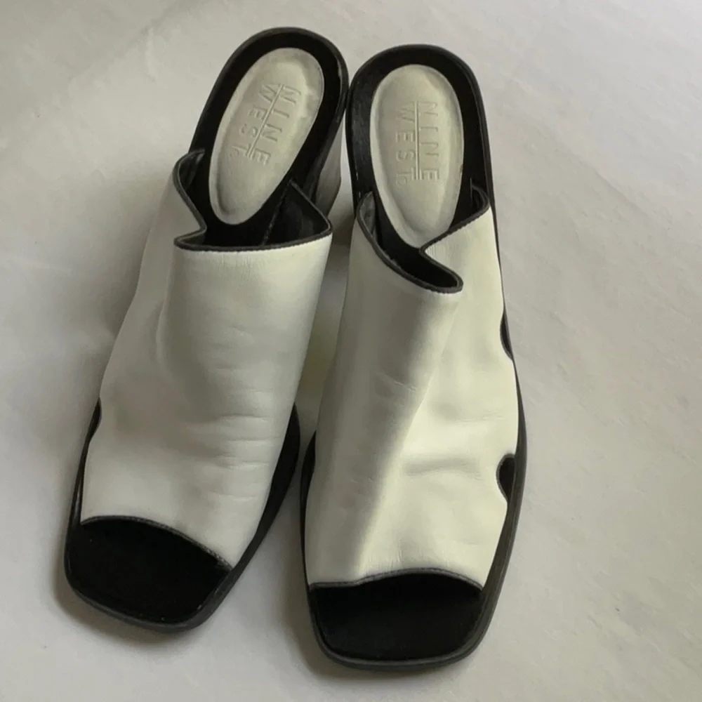 Vintage 90s Nine West Leather Chunky Slip On Heeled Sandals - Picture 9 of 10